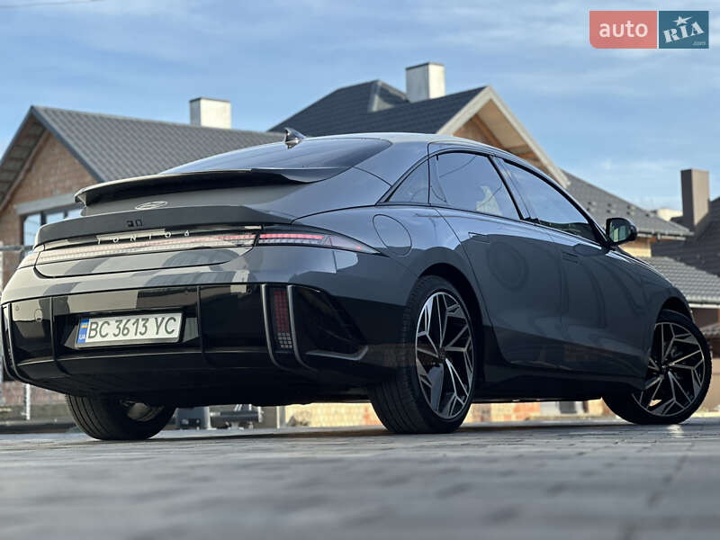 Фастбэк Hyundai Ioniq 6 2023 в Стрые