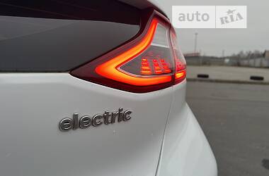 Седан Hyundai Ioniq Electric 2017 в Львове