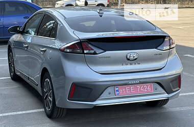 Лифтбек Hyundai Ioniq Electric 2019 в Киеве