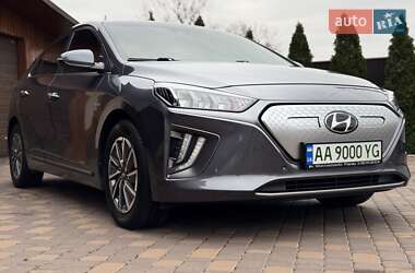 Лифтбек Hyundai Ioniq Electric 2019 в Черновцах