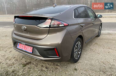 Лифтбек Hyundai Ioniq Electric 2019 в Днепре