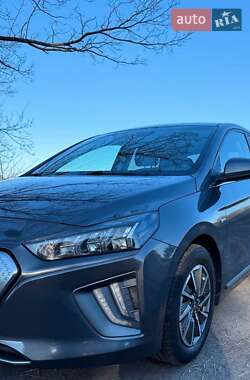 Ліфтбек Hyundai Ioniq Electric 2020 в Полтаві