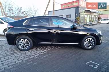 Ліфтбек Hyundai Ioniq Electric 2019 в 