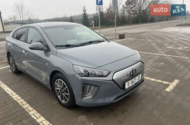 Лифтбек Hyundai Ioniq Electric 2019 в Волочиске