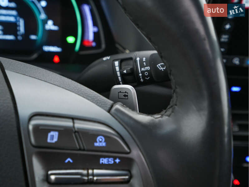 Лифтбек Hyundai Ioniq Electric 2019 в Виноградове фото 17 Лифтбек Hyundai Ioniq Electric 2019 в Виноградове