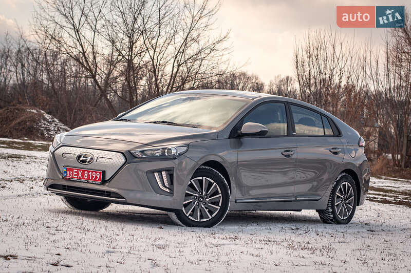 Лифтбек Hyundai Ioniq Electric 2021 в Житомире