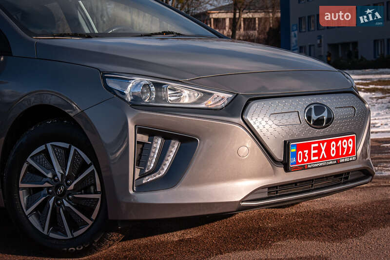 Лифтбек Hyundai Ioniq Electric 2021 в Житомире