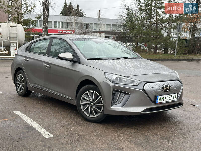 Лифтбек Hyundai Ioniq Electric 2021 в Житомире