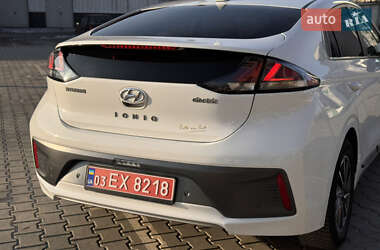 Лифтбек Hyundai Ioniq Electric 2019 в 