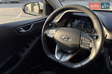 Лифтбек Hyundai Ioniq Electric 2019 в 
