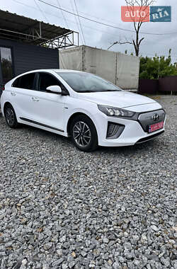 Лифтбек Hyundai Ioniq Electric 2020 в 