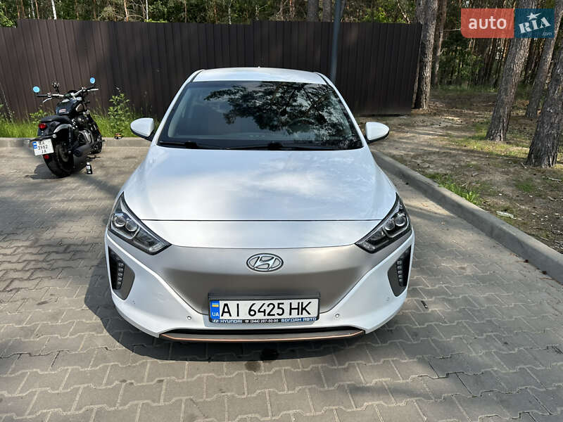 Ліфтбек Hyundai Ioniq Electric 2018 в Києві