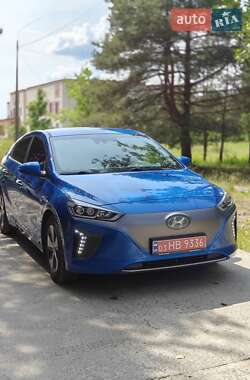 Лифтбек Hyundai Ioniq Electric 2018 в Вараше