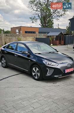 Ліфтбек Hyundai Ioniq Electric 2017 в Бориславі