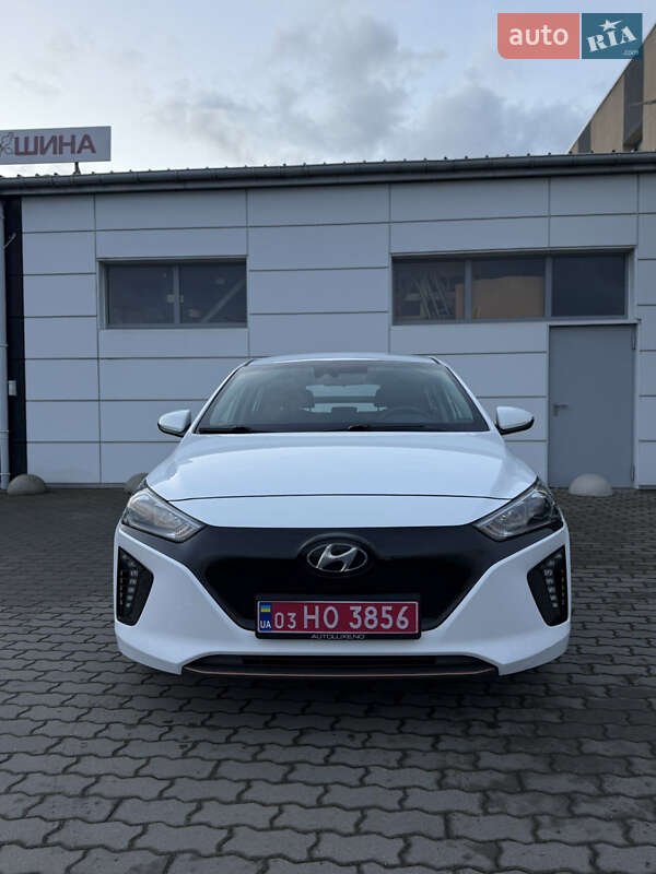 Лифтбек Hyundai Ioniq Electric 2018 в Радехове