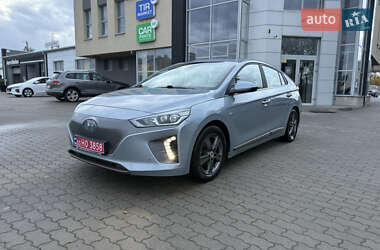 Лифтбек Hyundai Ioniq Electric 2016 в Радехове