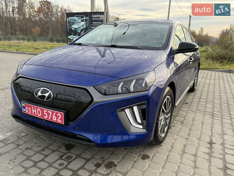 Ліфтбек Hyundai Ioniq Electric 2020 в Львові