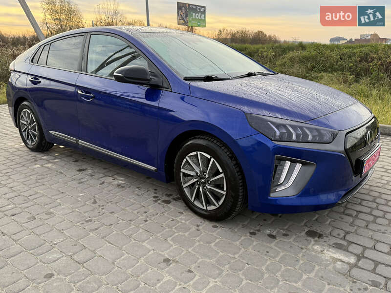 Ліфтбек Hyundai Ioniq Electric 2020 в Львові