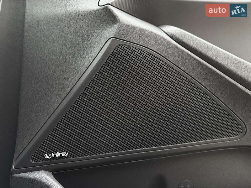 Лифтбек Hyundai Ioniq Electric 2017 в Тернополе фото 52 Лифтбек Hyundai Ioniq Electric 2017 в Тернополе