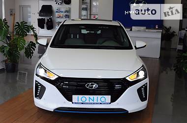 Лифтбек Hyundai Ioniq 2017 в Киеве