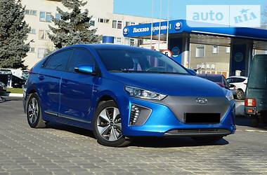 Седан Hyundai Ioniq 2016 в Одессе