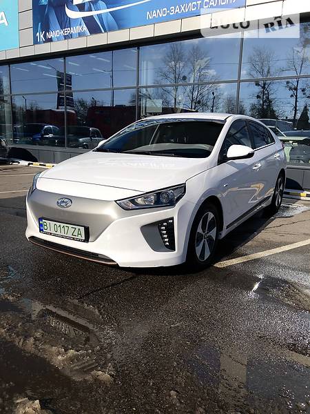 Седан Hyundai Ioniq 2017 в Харькове