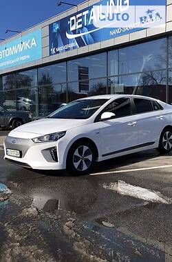 Седан Hyundai Ioniq 2017 в Харькове