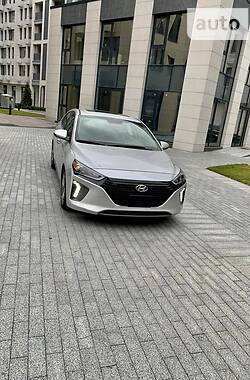 Хетчбек Hyundai Ioniq 2017 в Києві