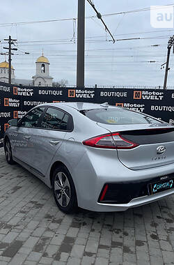 Седан Hyundai Ioniq 2019 в Одесі