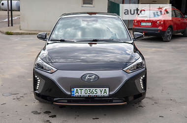 Лифтбек Hyundai Ioniq 2017 в 