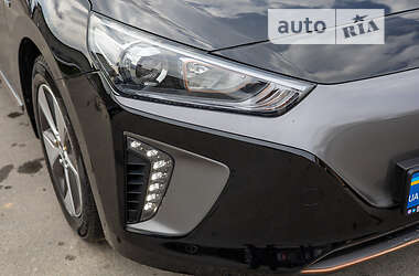 Лифтбек Hyundai Ioniq 2017 в 