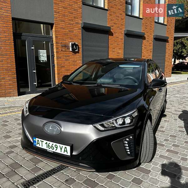 Хетчбек Hyundai Ioniq 2016 в Коломиї