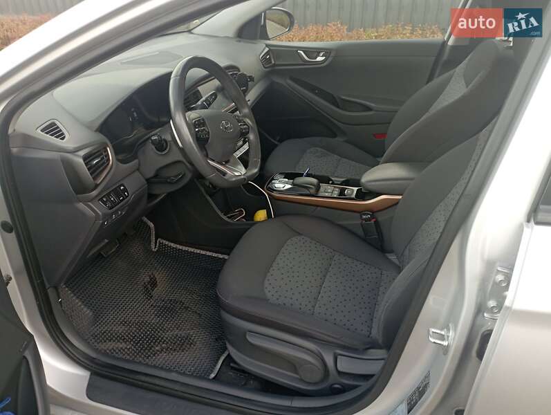 Хетчбек Hyundai Ioniq 2019 в Вінниці