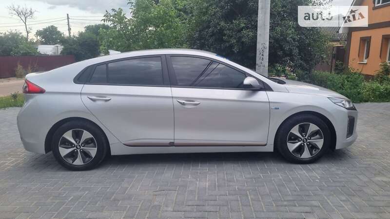 Лифтбек Hyundai Ioniq 2019 в Кропивницком
