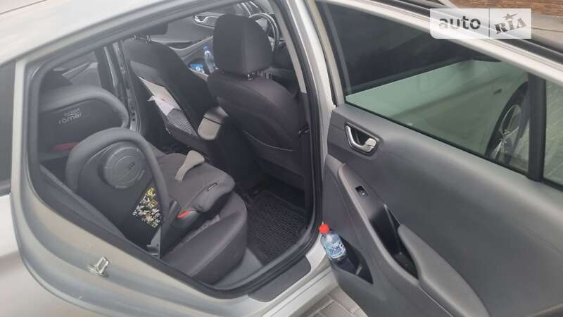 Лифтбек Hyundai Ioniq 2019 в Кропивницком