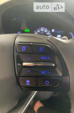 Хэтчбек Hyundai Ioniq 2017 в Днепре