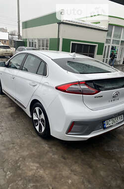 Хэтчбек Hyundai Ioniq 2018 в Владимир-Волынском