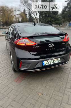 Хэтчбек Hyundai Ioniq 2017 в Тернополе