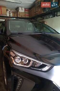 Хэтчбек Hyundai Ioniq 2017 в Каменском