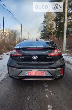 Хэтчбек Hyundai Ioniq 2016 в Луцке