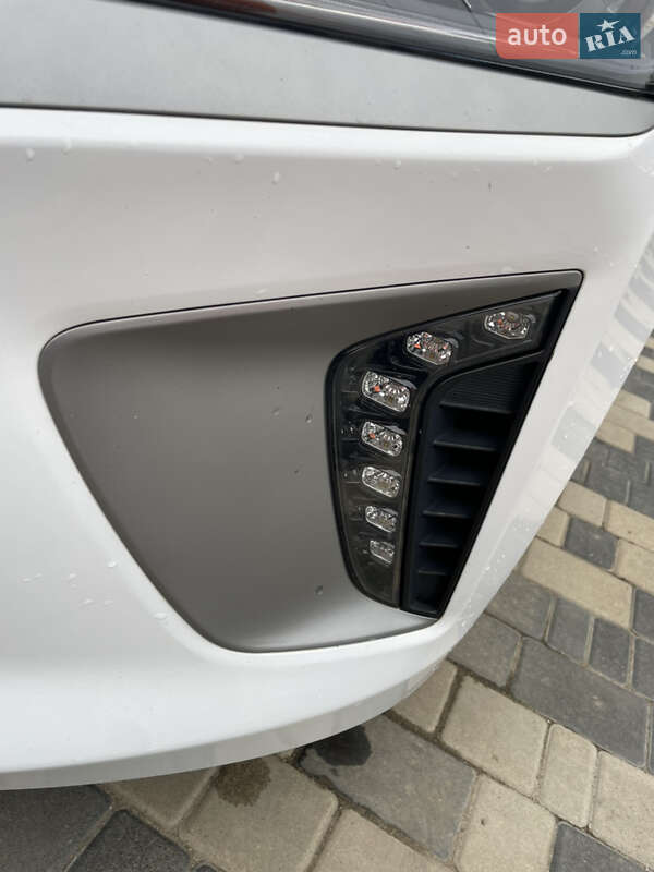 Хетчбек Hyundai Ioniq 2017 в Одесі