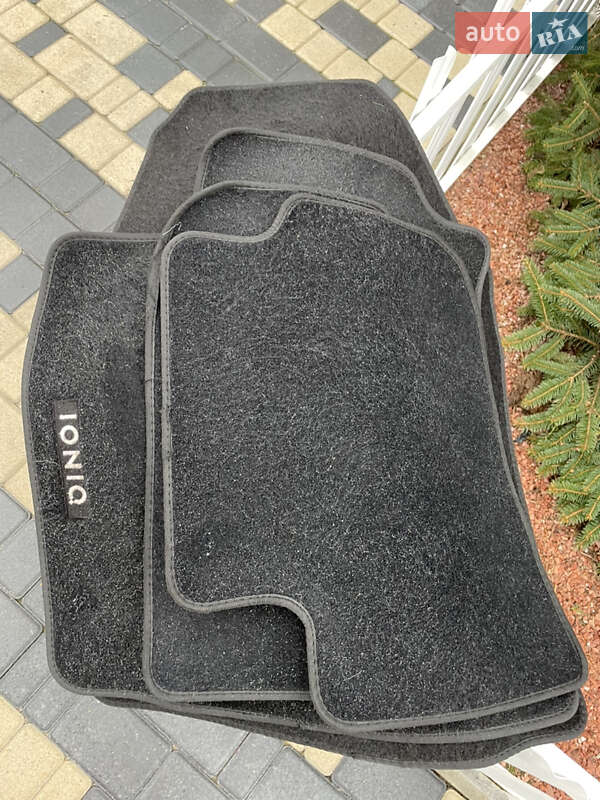 Хетчбек Hyundai Ioniq 2017 в Одесі