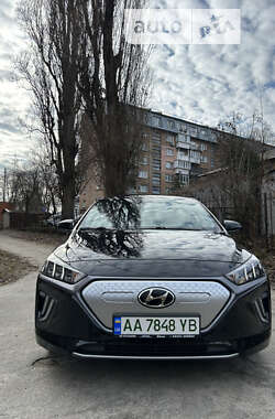 Лифтбек Hyundai Ioniq 2020 в Киеве