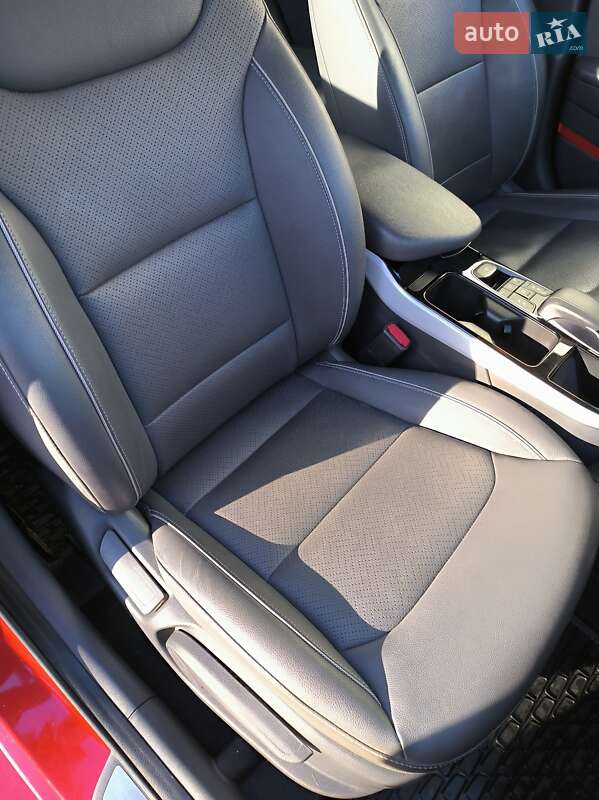 Ліфтбек Hyundai Ioniq 2019 в Дніпрі