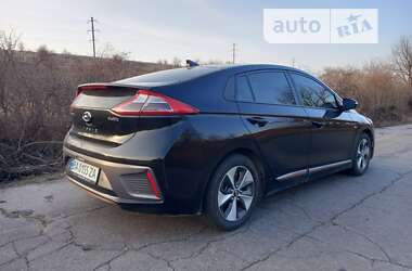 Хетчбек Hyundai Ioniq 2017 в Світловодську