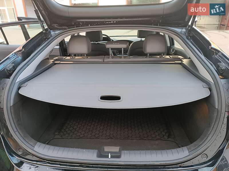 Хетчбек Hyundai Ioniq 2018 в Києві