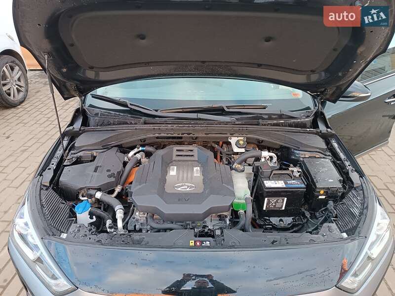 Хетчбек Hyundai Ioniq 2018 в Києві