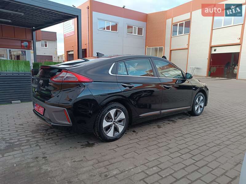 Хетчбек Hyundai Ioniq 2018 в Києві