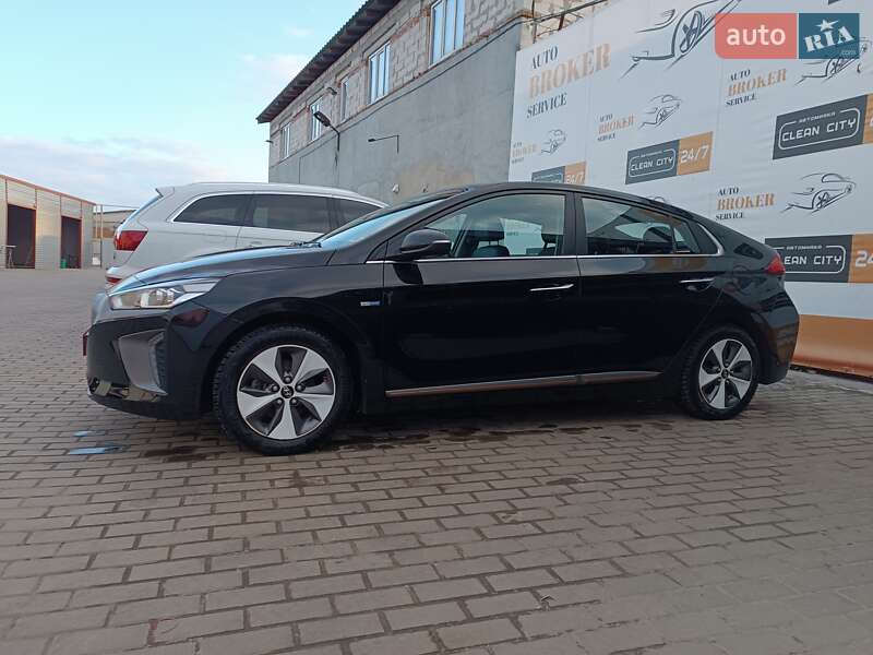 Хетчбек Hyundai Ioniq 2018 в Києві