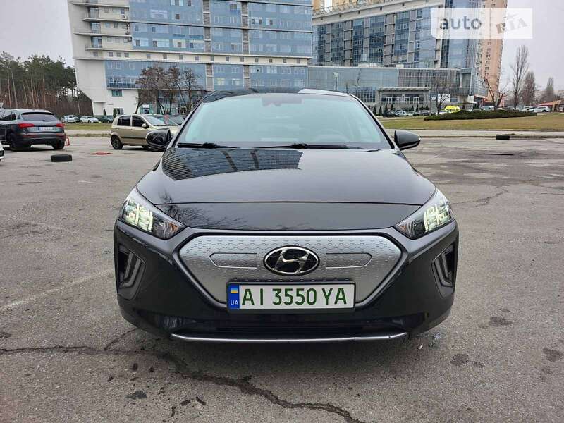 Лифтбек Hyundai Ioniq 2019 в Киеве